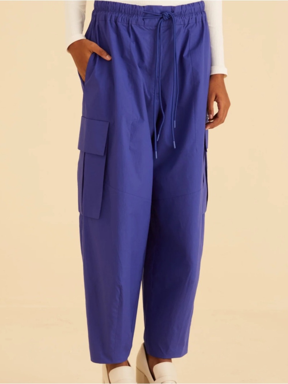 FARM Rio blue cargo drawstring pants - Picture 3 of 7